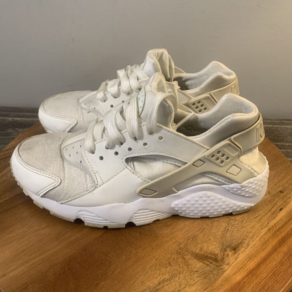 Nike Huarache Run SE GS Womens Size 6.5 Running Shoes White 904538-100 Youth 5Y